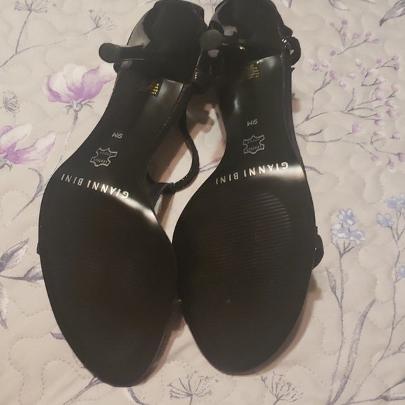 Gianni Bini black heels - Picture 3 of 6